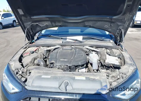 2020 Audi A4 Premium 40 Tfsi Front-Wheel Drive S Tronic z USA, uszkodzony, nr VIN WAUGMAF48LA057271